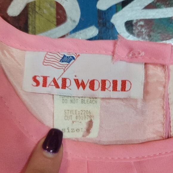 Vintage Star World Pink Pleated Dress with floral lace detail - style 2206 - Picture 3 of 10